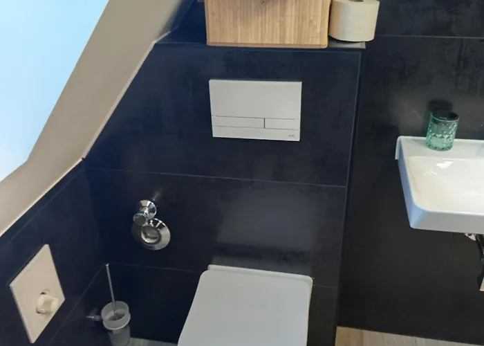 Bebel Lejlighed Leverkusen